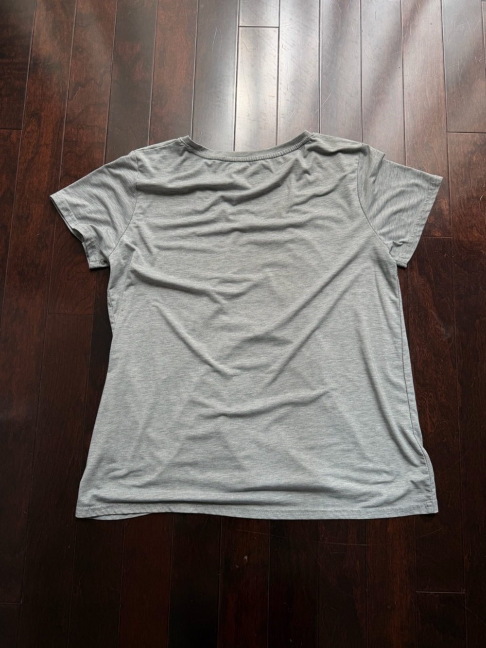 Orange Theory Women's T-Shirt Size L Gray Breathable Light Weight Workout Gym - Picture 3 of 5